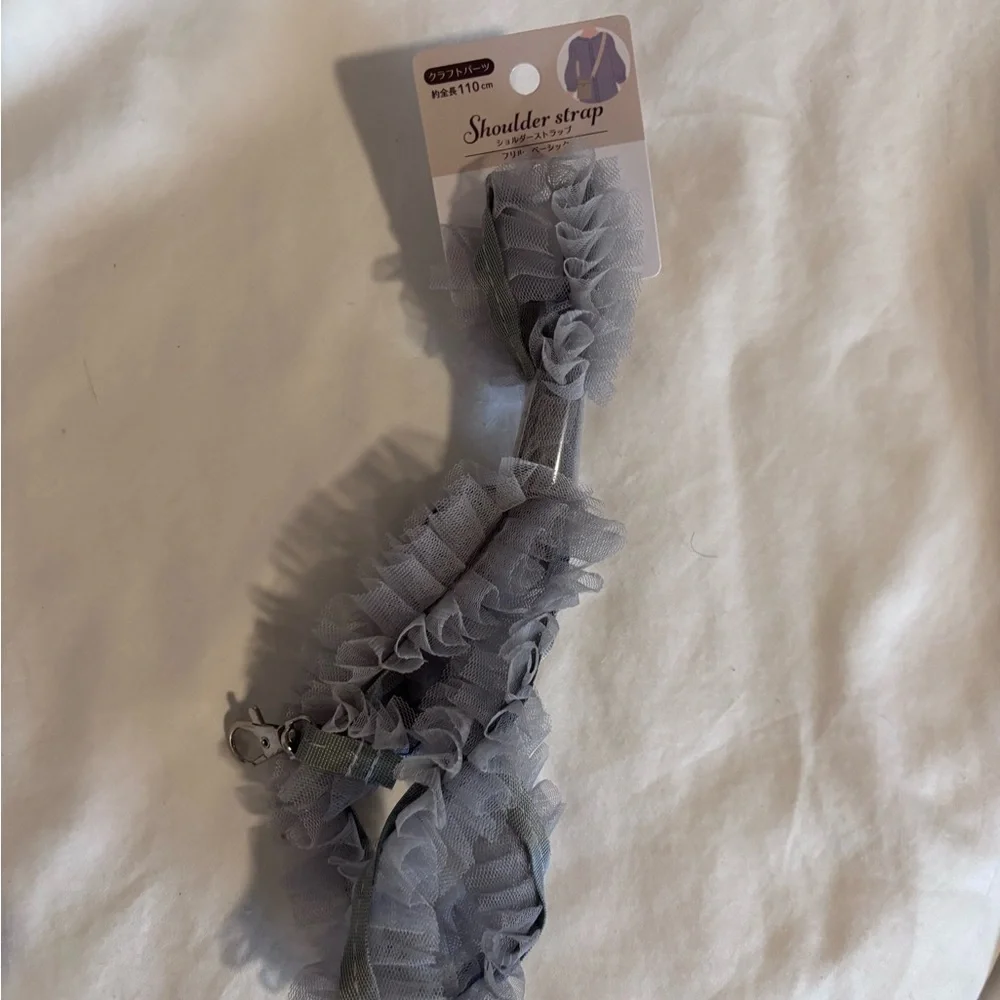 Smartphone Shoulder Strap with Ruffle Trim in Light Gray